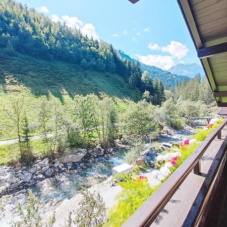 Pretty Holiday Home In Mayerhofen With Balcony Mayrhofen Exterior photo