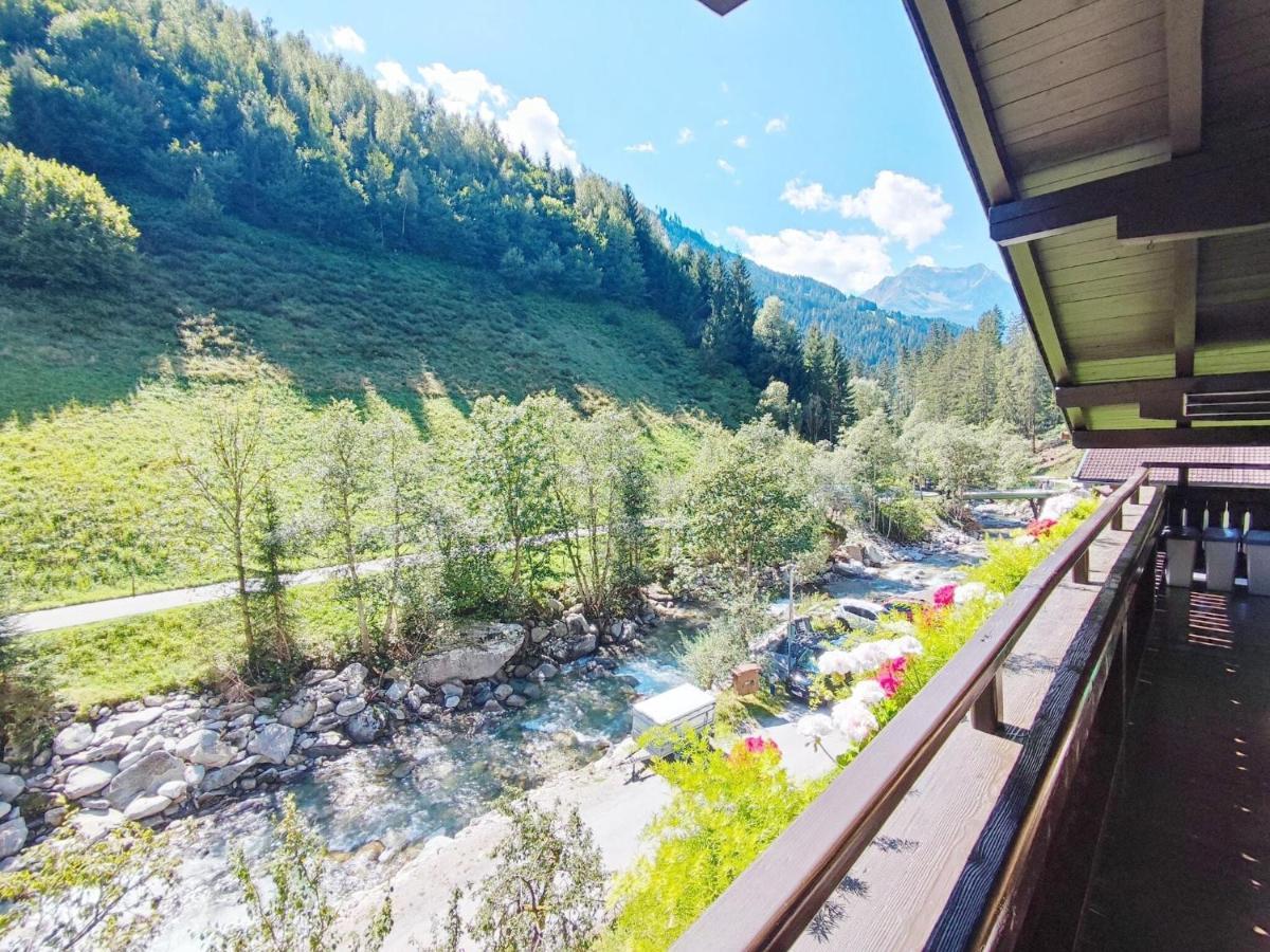 Pretty Holiday Home In Mayerhofen With Balcony Mayrhofen Exterior photo
